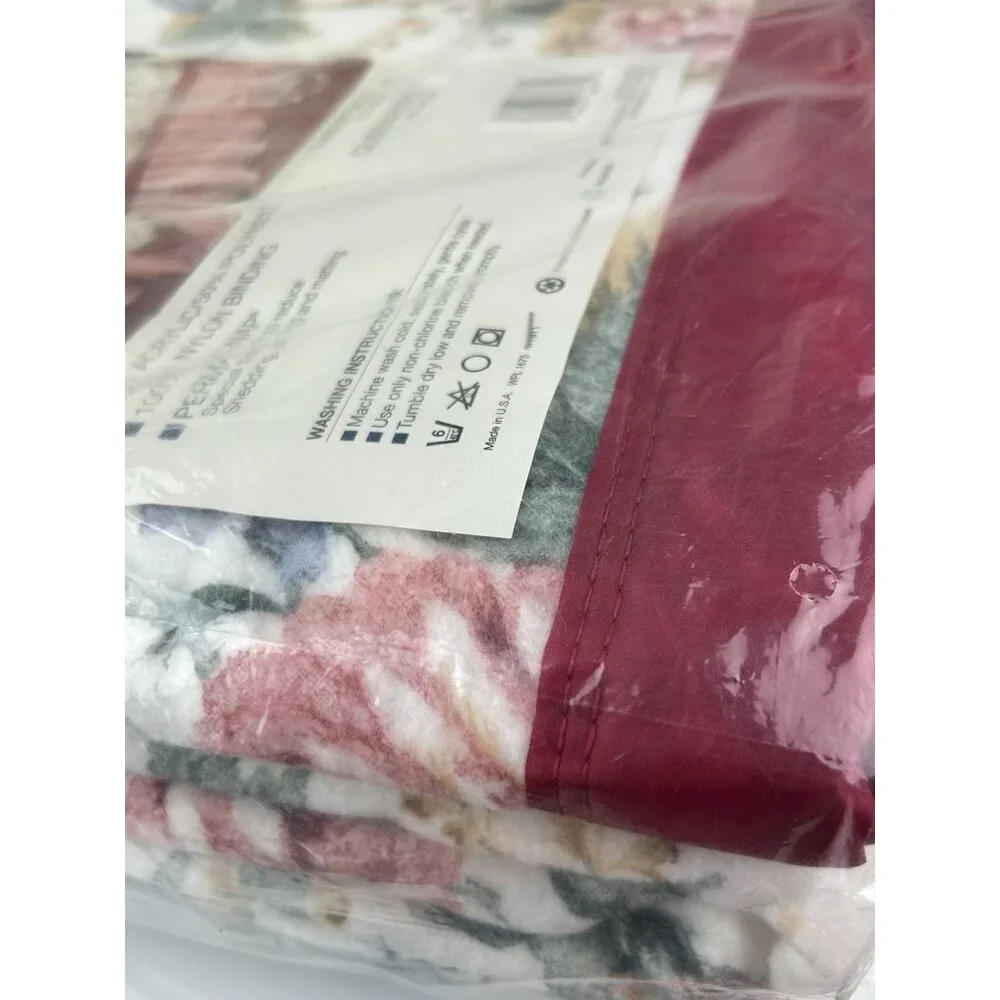 Beacon Blanket NEW Full Bloom Floral Blanket TWIN/FULL 72x90 Vintage Cottagecore